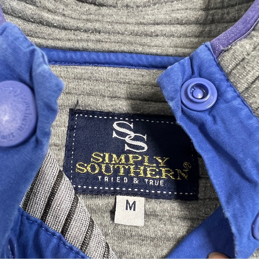 Simply Southern 1/4 Quarter snap pullover Sweatshirt Medium Gray Royal Blue EUC - Picture 3 of 9